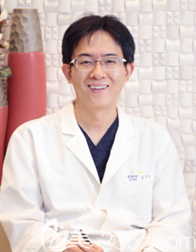 申宇鎮(zhèn) 韓國TouchU整形外科院長