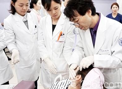 劉鐘浩院長(zhǎng)為業(yè)界<!--<i data=20240703-sp></i>-->授課 劉鐘浩院長(zhǎng)為業(yè)界<!--<i data=20240703-sp></i>-->授課