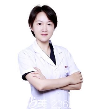 大連新華美天整形醫(yī)院眼部/面部綜合塑顏醫(yī)生張先玲