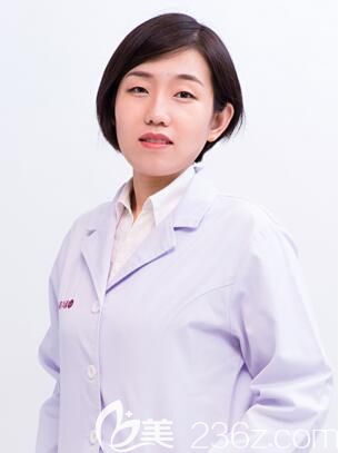 大連新華美天醫(yī)療美容醫(yī)院皮膚美容醫(yī)生張弘 大連新華美天醫(yī)療美容醫(yī)院皮膚美容醫(yī)生張弘