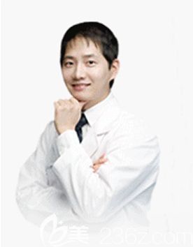 崔仲鎬 韓國DIO整形外科醫(yī)院院長 崔仲鎬 韓國DIO整形外科醫(yī)院院長
