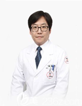 金大升 韓國DIO整形外科醫(yī)院院長 金大升 韓國DIO整形外科醫(yī)院院長
