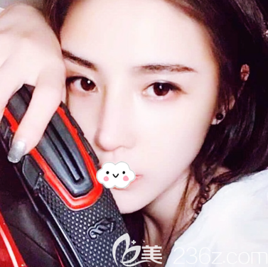 找深圳潤澤瑞尼絲劉庚做全臉脂肪填充前我專門查了深圳面部脂肪填充醫(yī)院醫(yī)生排名