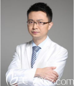 成都西區(qū)整形美容醫(yī)院黃富偉 成都西區(qū)整形美容醫(yī)院黃富偉