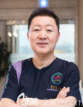 李忠根 韓國Armline整形外科院長