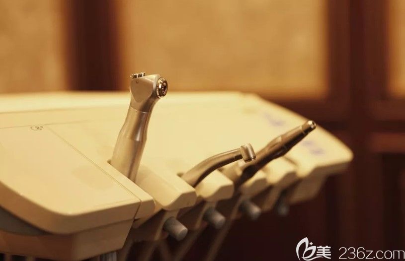 在佳美口腔消毒嚴(yán)格按照標(biāo)準(zhǔn)進(jìn)行          