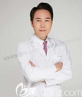 韓國菲斯萊茵主做輪廓整形的李真秀院長