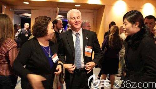 碧蓮盛植發(fā)大事記 碧蓮盛植發(fā)大事記