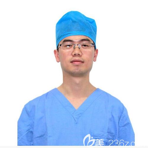 成都碧蓮盛植發(fā)醫(yī)生梁峰 成都碧蓮盛植發(fā)醫(yī)生梁峰