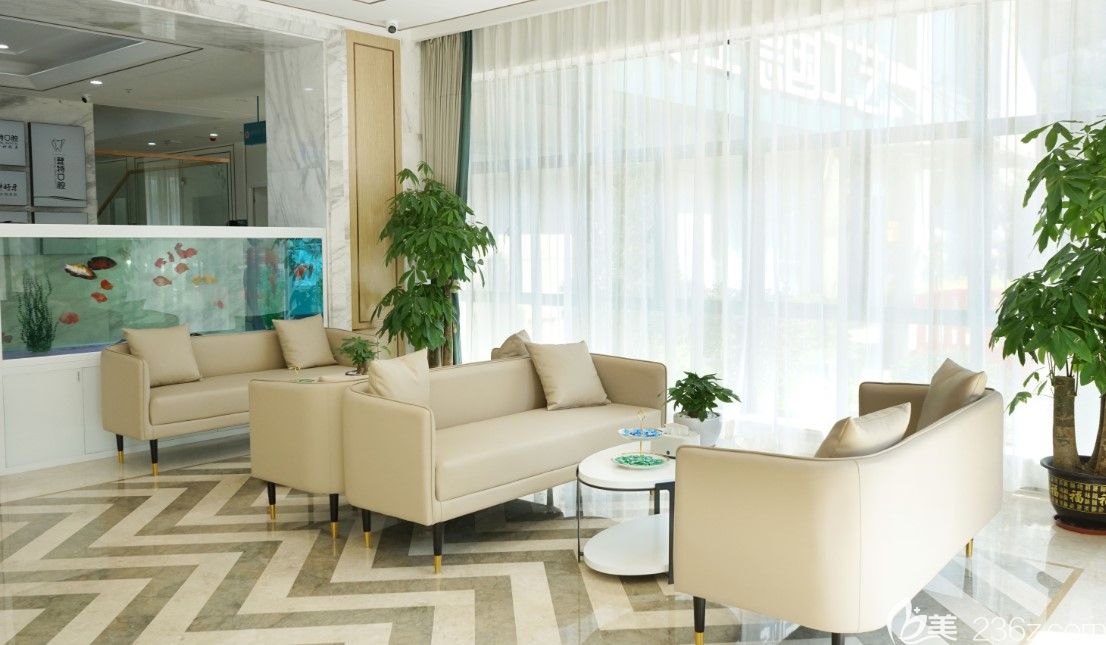 佛山登特口腔大廳環(huán)境 佛山登特口腔大廳環(huán)境