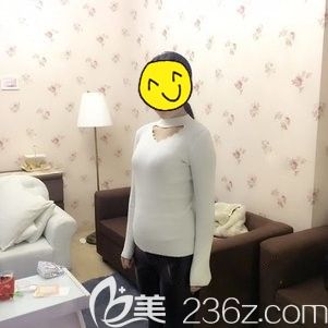 尹醫(yī)生做腰部吸脂術(shù)后30天針孔消失 尹醫(yī)生做腰部吸脂術(shù)后30天針孔消失