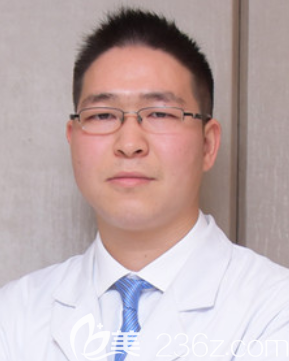 武漢美基元口腔科醫(yī)生丁佳