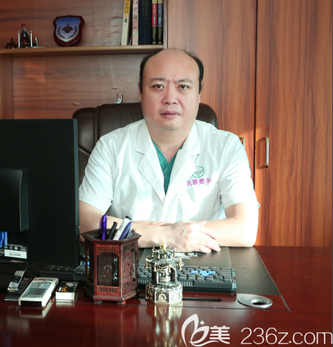 湛江名媛整形陳小利院長擅長雙眼皮隆鼻隆胸吸脂 湛江名媛整形陳小利院長擅長雙眼皮隆鼻隆胸吸脂