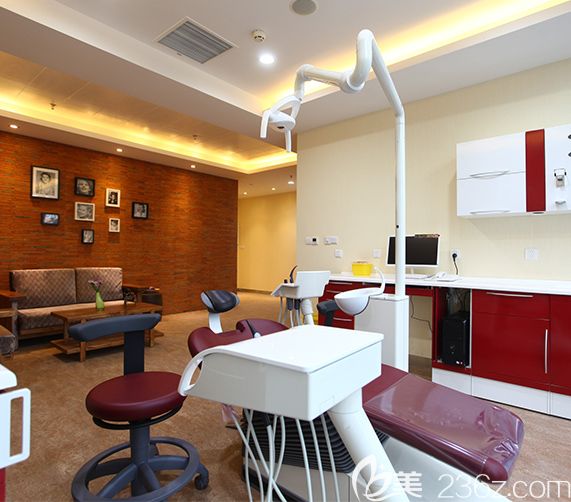 成都極光口腔治療室