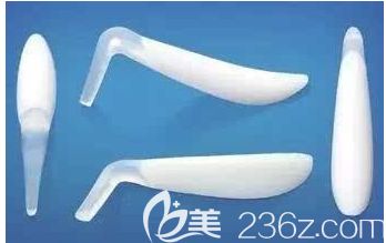 柳葉形假體和L型假體