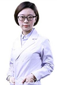 保定藍(lán)山整形醫(yī)院醫(yī)生張楊