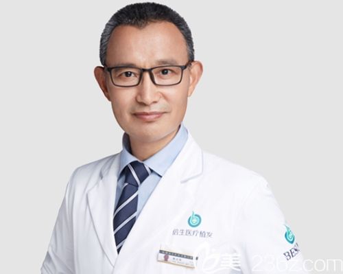 廣州倍生專業(yè)植發(fā)醫(yī)生