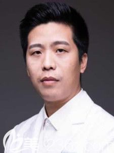 整形醫(yī)院醫(yī)生彭繼忠