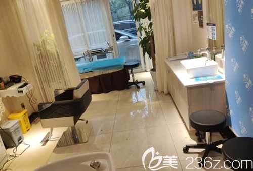 注重護(hù)理有專業(yè)的理療區(qū) 注重護(hù)理有專業(yè)的理療區(qū)