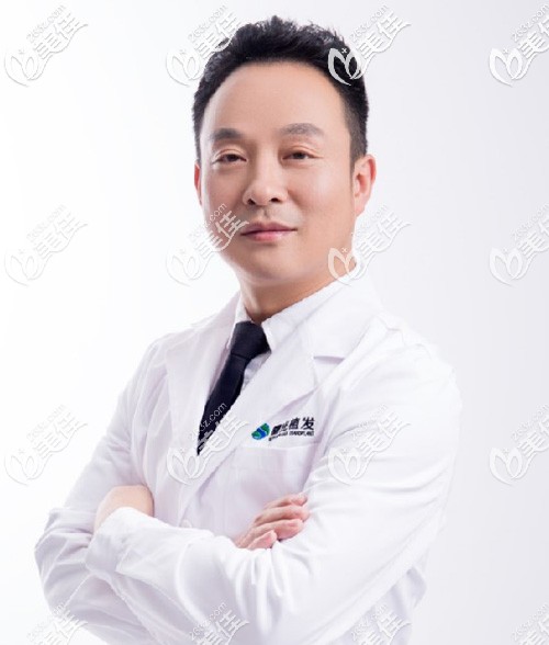 合肥曙光植發(fā)技術院長謝寶山