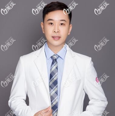 南京華美微整形技術(shù)主任朱儒勝 南京華美微整形技術(shù)主任朱儒勝