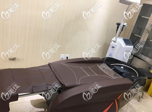 術(shù)后有專業(yè)的護理理療區(qū) 術(shù)后有專業(yè)的護理理療區(qū)