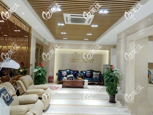 青島碧蓮盛植發(fā)就診大廳