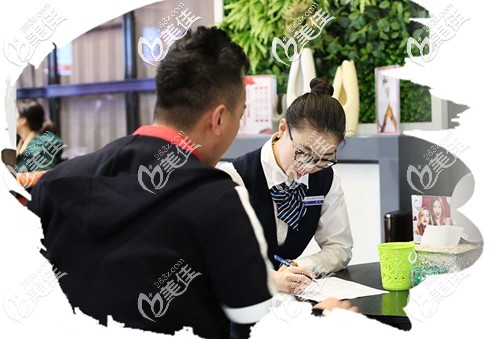 為顧客提供全年365天專業(yè)醫(yī)療服務(wù)