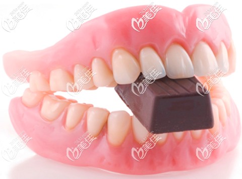 一位在沈陽牙科醫(yī)院做了全口半固定種植牙的人,給你一點(diǎn)小小經(jīng)驗(yàn)