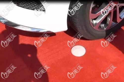 德國寶儷假體回彈性好，手感更真實自然