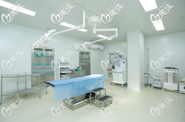 深圳瑞芙臣整形醫(yī)院手術(shù)室 深圳瑞芙臣整形醫(yī)院手術(shù)室