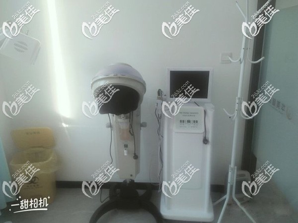 沈陽(yáng)華美植發(fā)醫(yī)院部分治療脫發(fā)的專業(yè)儀器