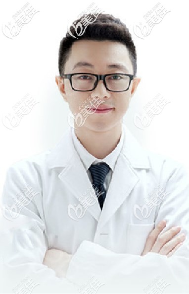 成都東籬醫(yī)院整形美容科章洪智 成都東籬醫(yī)院整形美容科章洪智