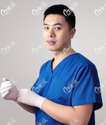 包頭華美醫(yī)療美容醫(yī)院整形科主任張營濤 包頭華美醫(yī)療美容醫(yī)院整形科主任張營濤