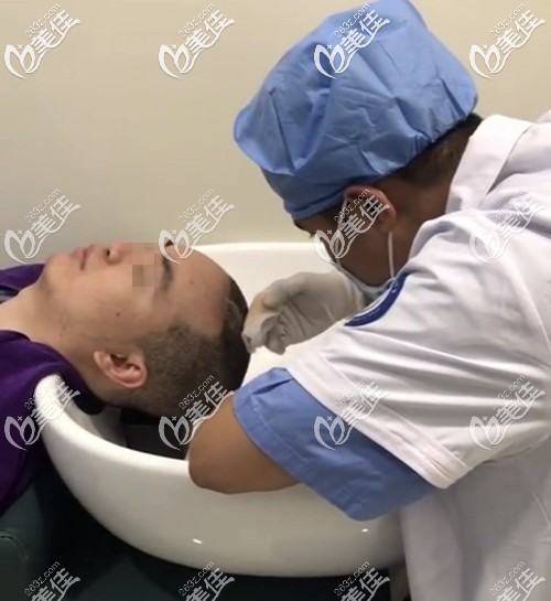 術(shù)后第7天來(lái)醫(yī)院清理血痂 術(shù)后第7天來(lái)醫(yī)院清理血痂