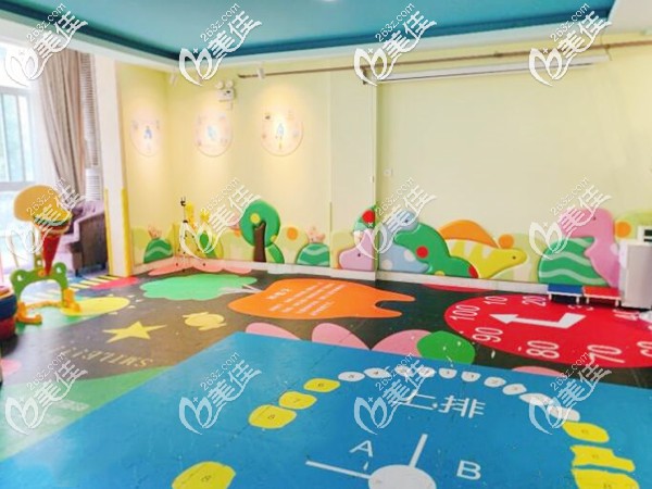 <!--<i data=20240703-sp></i>-->口腔兒童娛樂區(qū)環(huán)境 <!--<i data=20240703-sp></i>-->口腔兒童娛樂區(qū)環(huán)境
