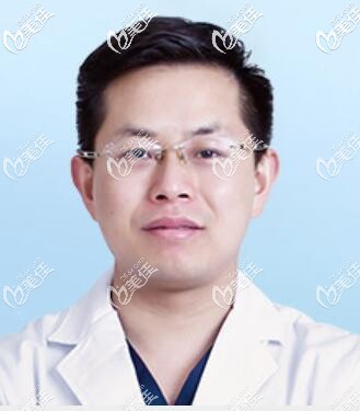 王明 美奧口腔種植醫(yī)師 王明 美奧口腔種植醫(yī)師