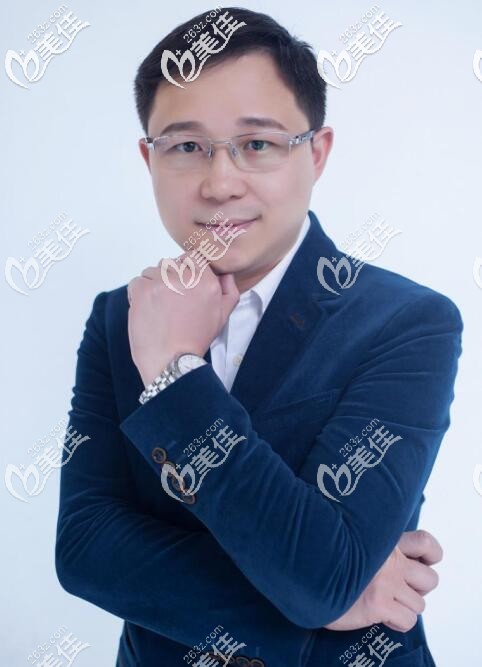 慈溪鼎植口腔院長——陳炳麟醫(yī)生 慈溪鼎植口腔院長——陳炳麟醫(yī)生