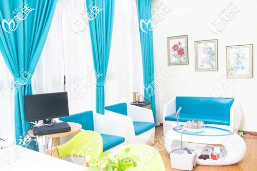 瀘州橙美醫(yī)療美容等候區(qū)