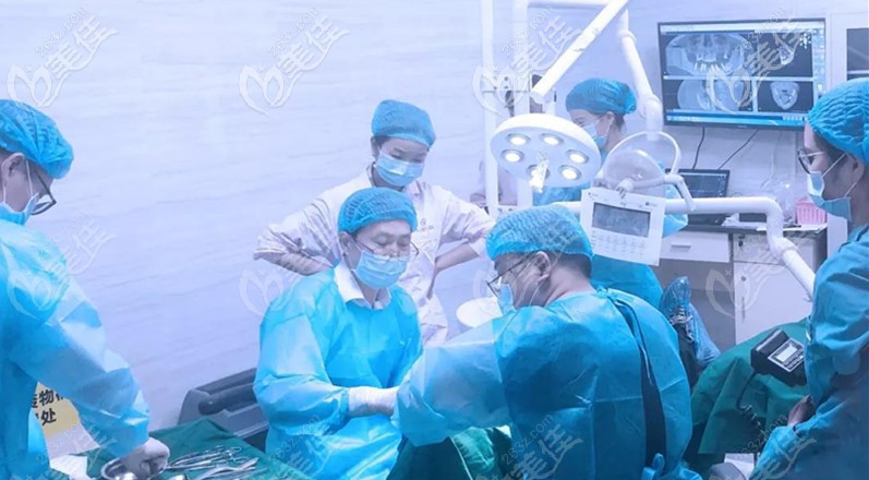 大眾口腔種植牙現(xiàn)場 大眾口腔種植牙現(xiàn)場