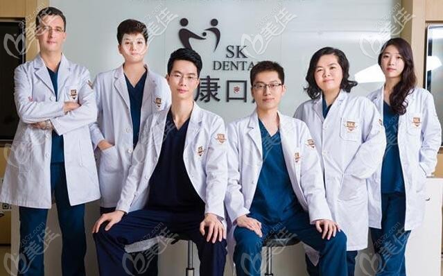 <!--<i data=20240703-sp></i>-->曙康醫(yī)生團(tuán)隊(duì) <!--<i data=20240703-sp></i>-->曙康醫(yī)生團(tuán)隊(duì)