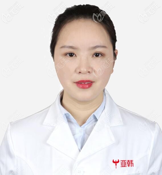 武漢亞韓埋線減肥醫(yī)生胡紅華簡(jiǎn)介 武漢亞韓埋線減肥醫(yī)生胡紅華簡(jiǎn)介