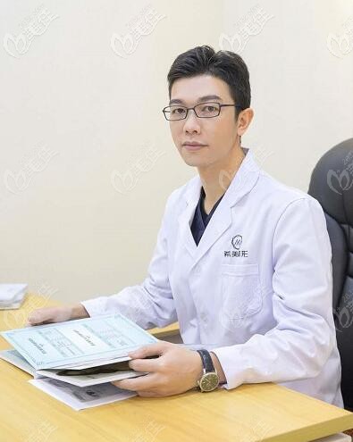 希美集團(tuán)眼部整形推薦醫(yī)師肖陽 希美集團(tuán)眼部整形推薦醫(yī)師肖陽