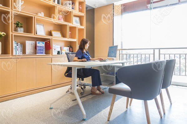 <!--<i data=20240703-sp></i>-->口腔美學(xué)修復(fù)介紹 <!--<i data=20240703-sp></i>-->口腔美學(xué)修復(fù)介紹