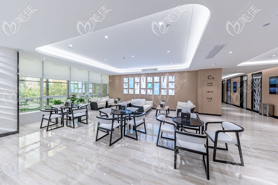 廈門麥芽口腔顧客候診區(qū)