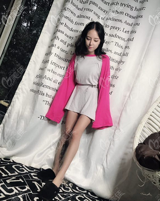 你們覺得做大腿抽脂后悔是不因?yàn)閮r(jià)錢貴？其實(shí)烏魯木齊華美的還行