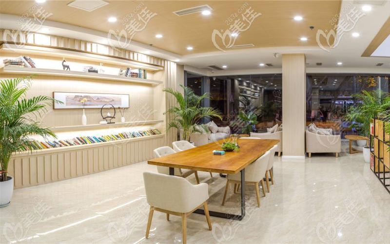 南充美昂口腔顧客休息區(qū)