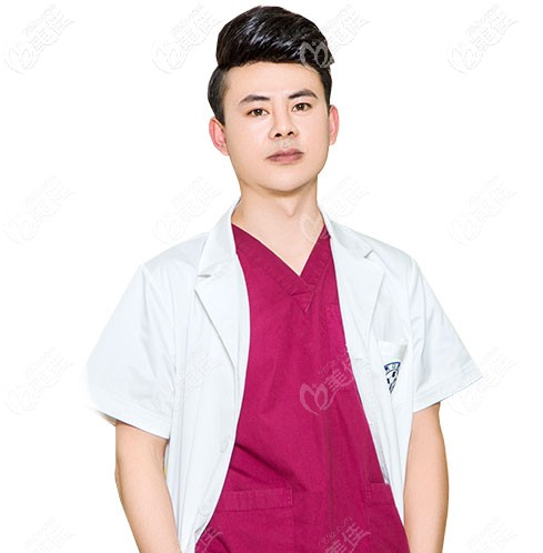 南充美昂口腔正畸醫(yī)生陳剛