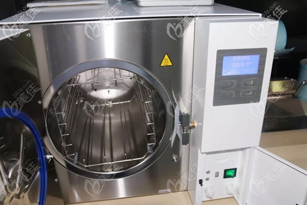 先進(jìn)的口腔醫(yī)療器械