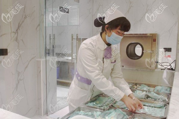 嚴(yán)格執(zhí)行消毒滅菌制度 嚴(yán)格執(zhí)行消毒滅菌制度